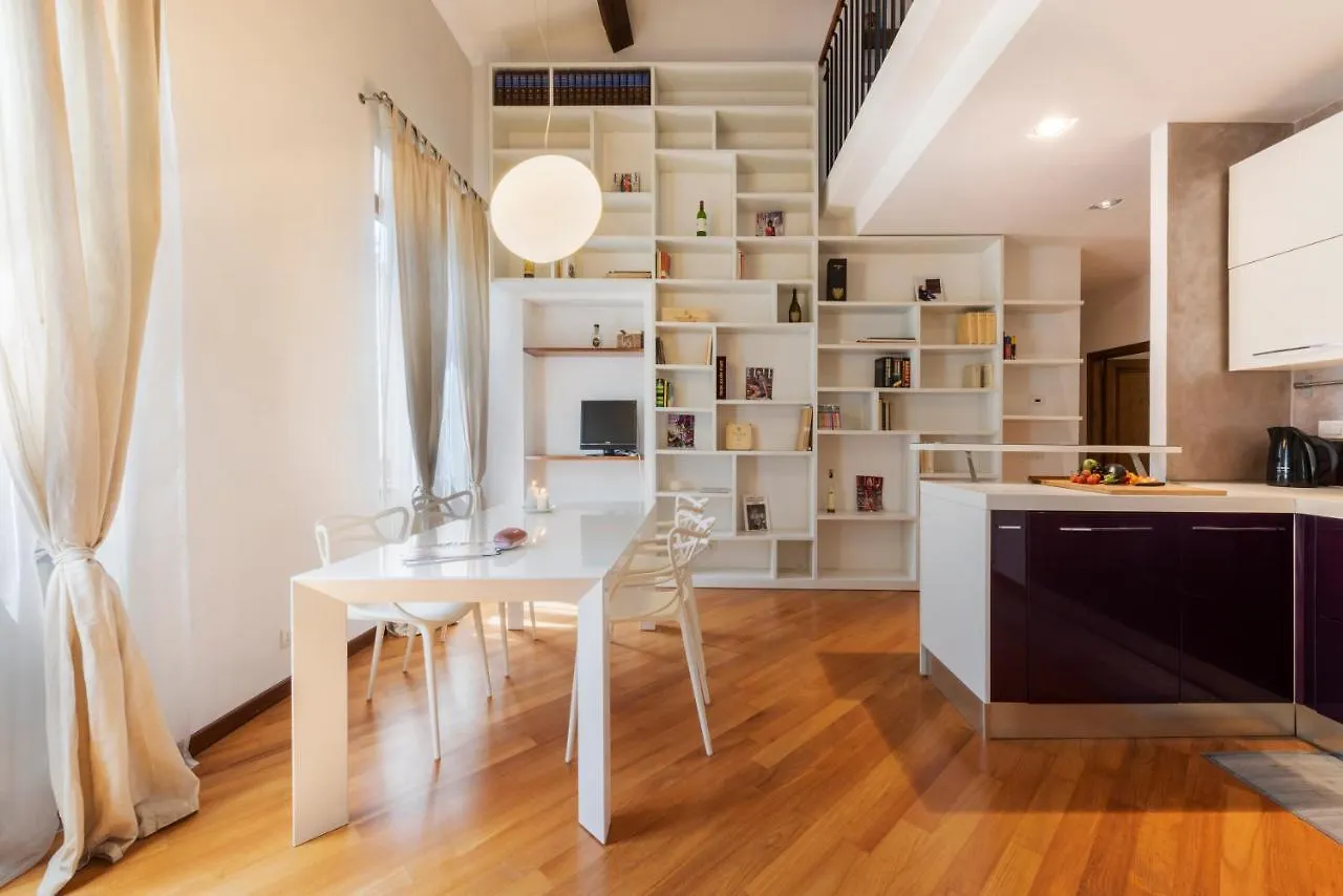 شقة A Design Lover Flat In فلورنس 0*,