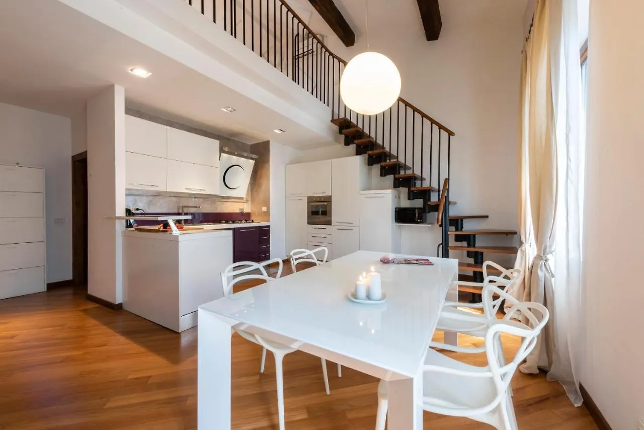 A Design Lover Flat In Florence Apartment